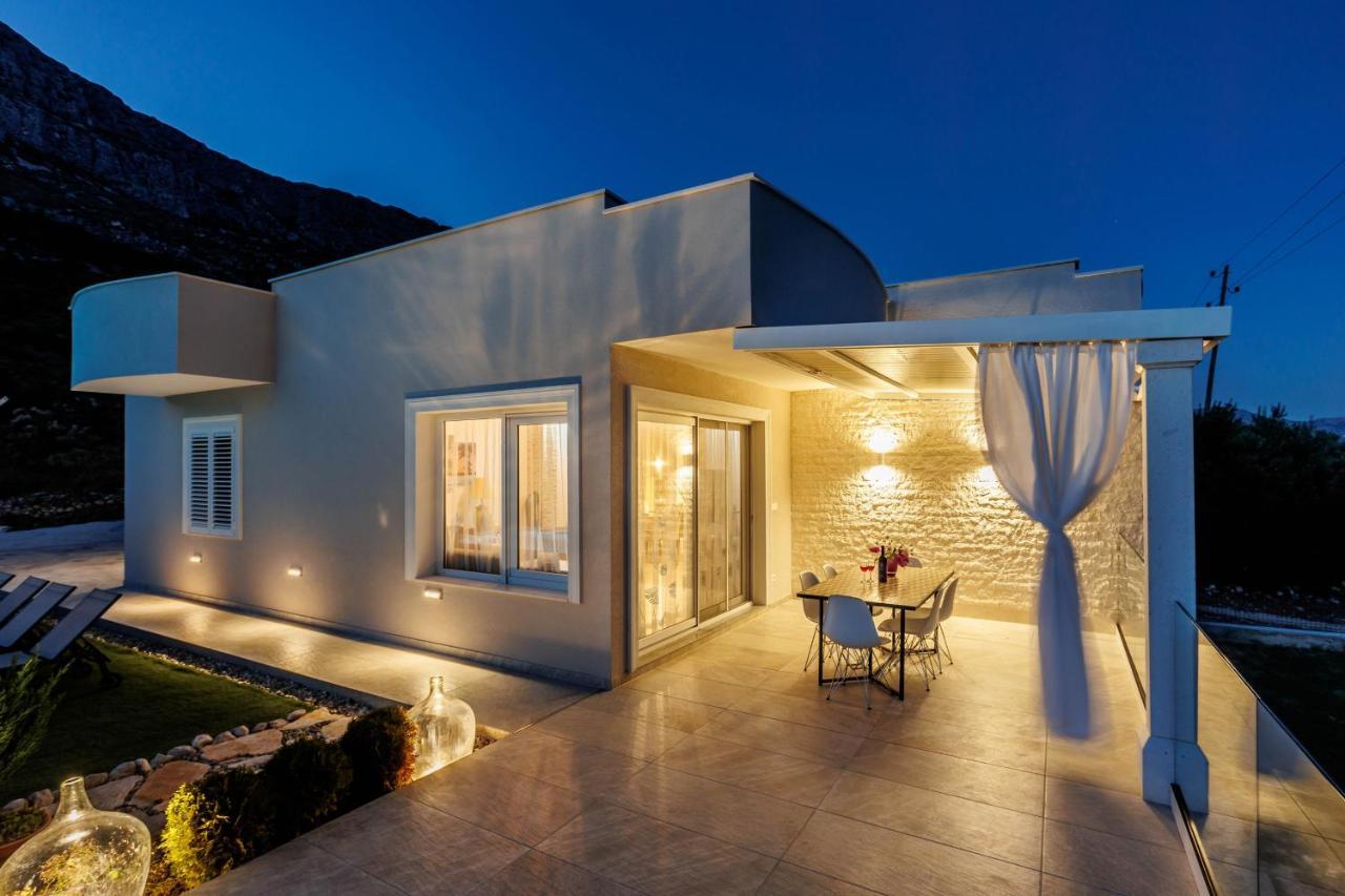 Dalmatina Hill House - Private Pool, Sea And Hill View, Rooftop Terrace, Free Parking