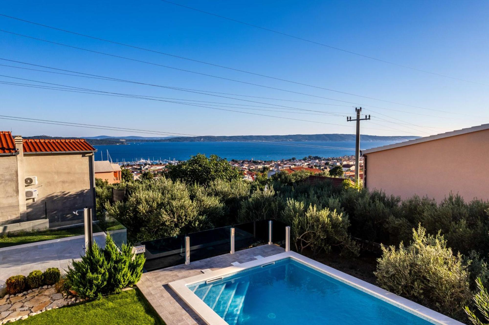 Dalmatina Hill House - Private Pool, Sea And Hill View, Rooftop Terrace, Free Parking *