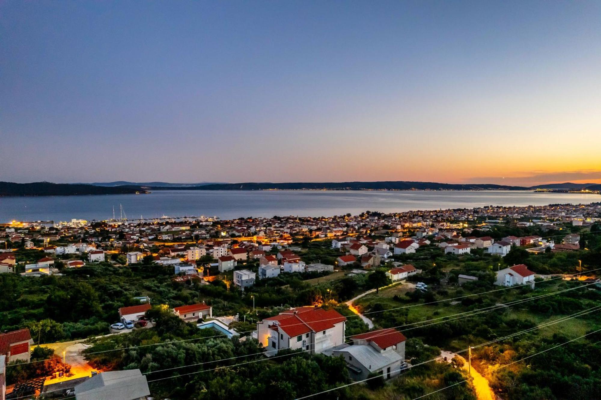 Dalmatina Hill House - Private Pool, Sea And Hill View, Rooftop Terrace, Free Parking Villa
