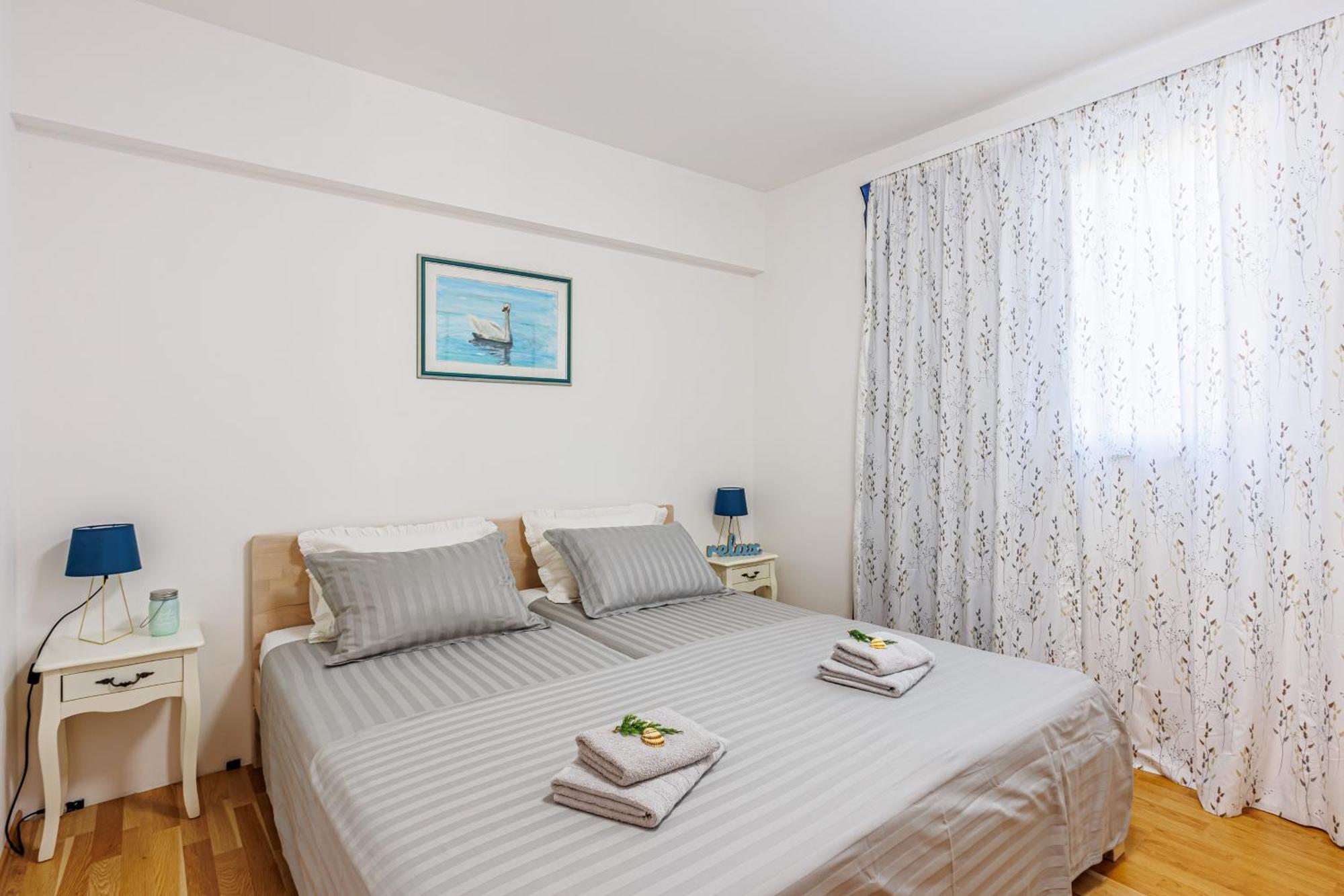 Villa Dalmatina Hill House - Private Pool, Sea And Hill View, Rooftop Terrace, Free Parking