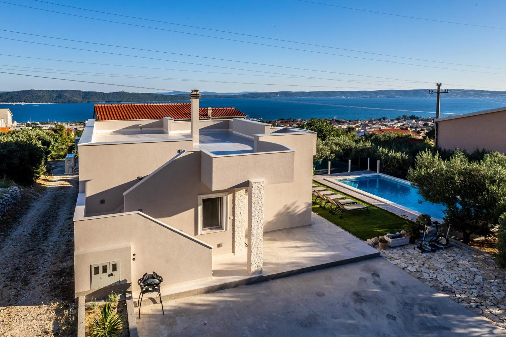 Dalmatina Hill House - Private Pool, Sea And Hill View, Rooftop Terrace, Free Parking Kaštela