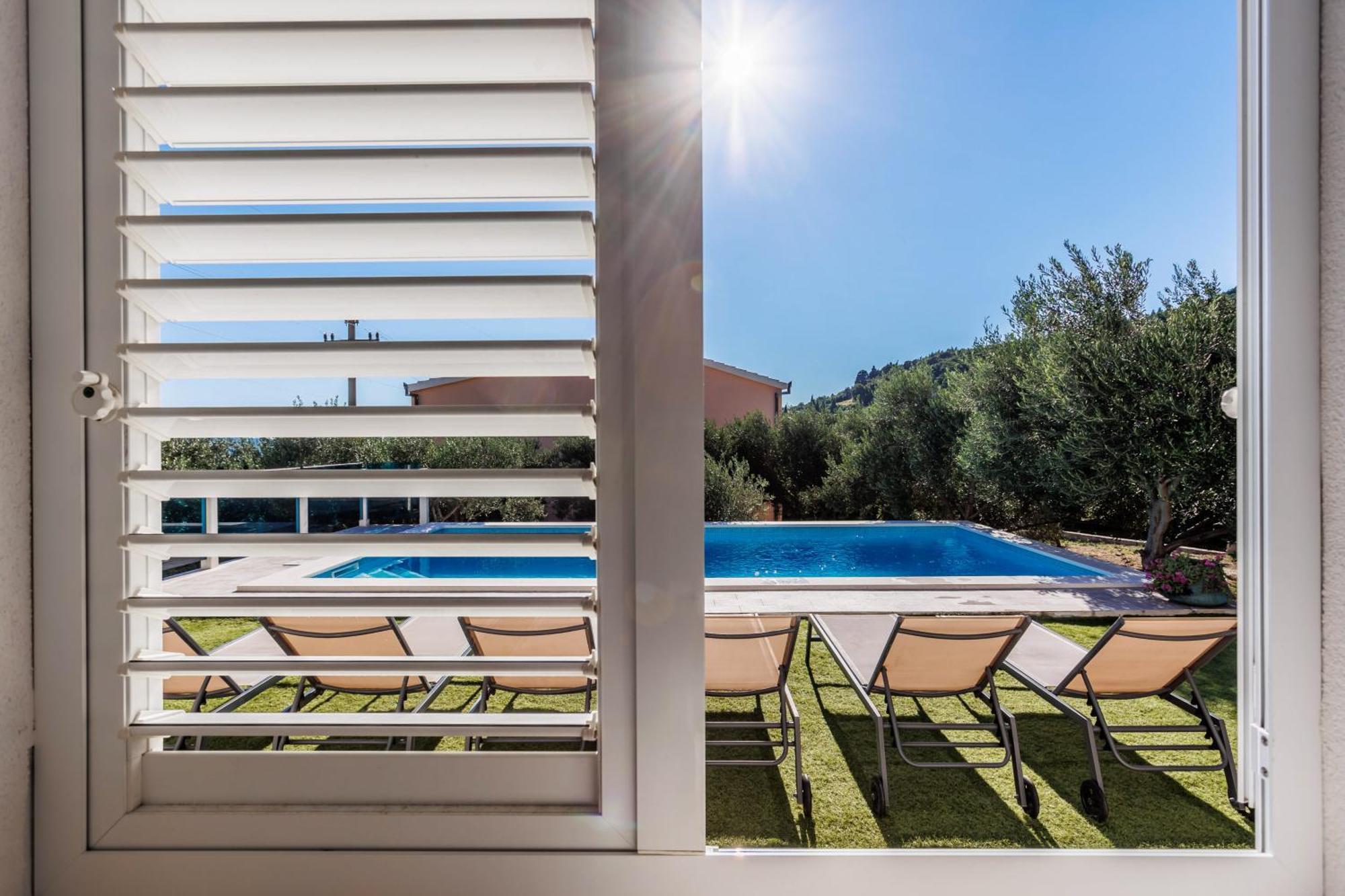 Villa Dalmatina Hill House - Private Pool, Sea And Hill View, Rooftop Terrace, Free Parking