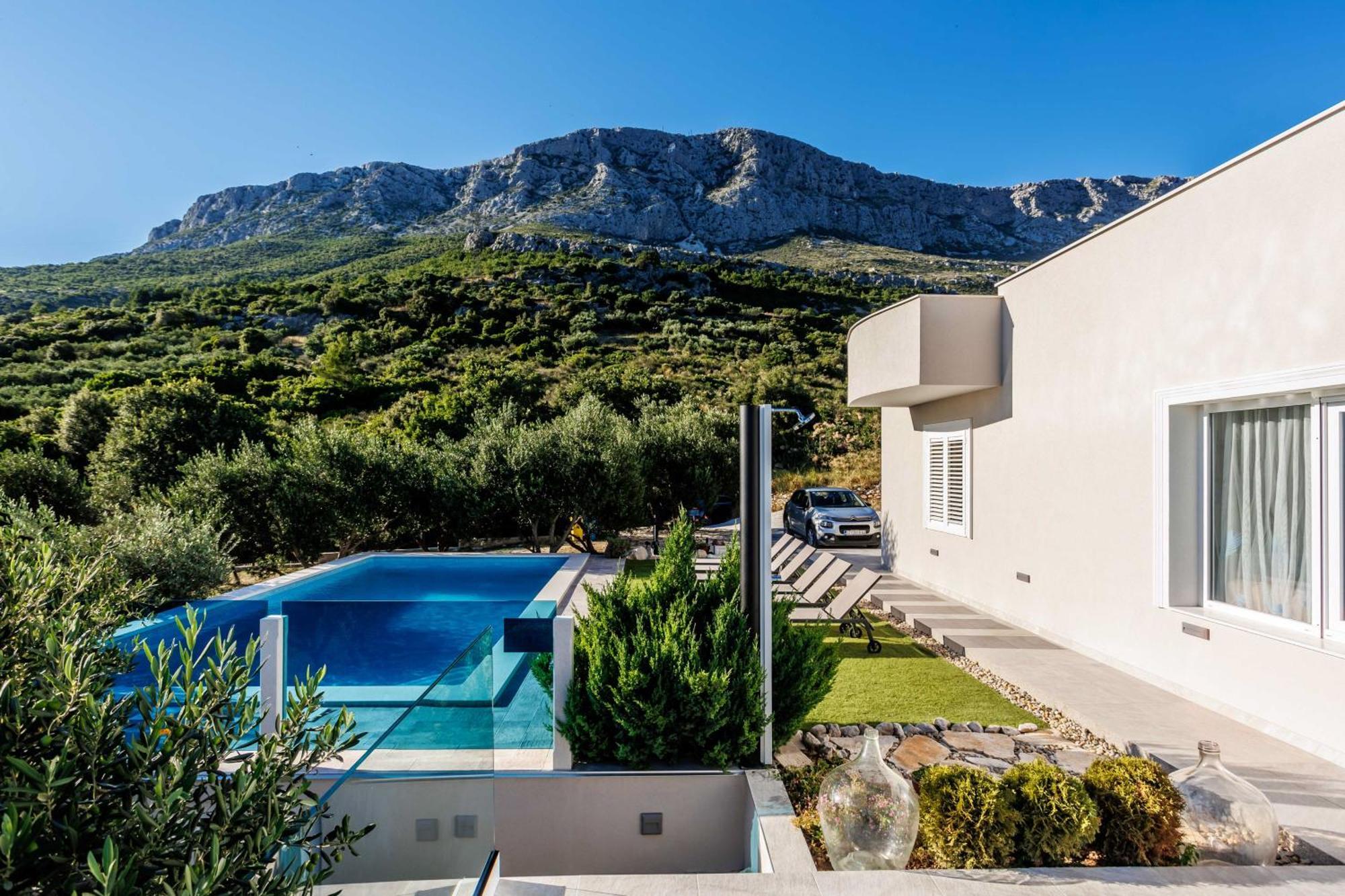 Villa Dalmatina Hill House - Private Pool, Sea And Hill View, Rooftop Terrace, Free Parking Kaštela